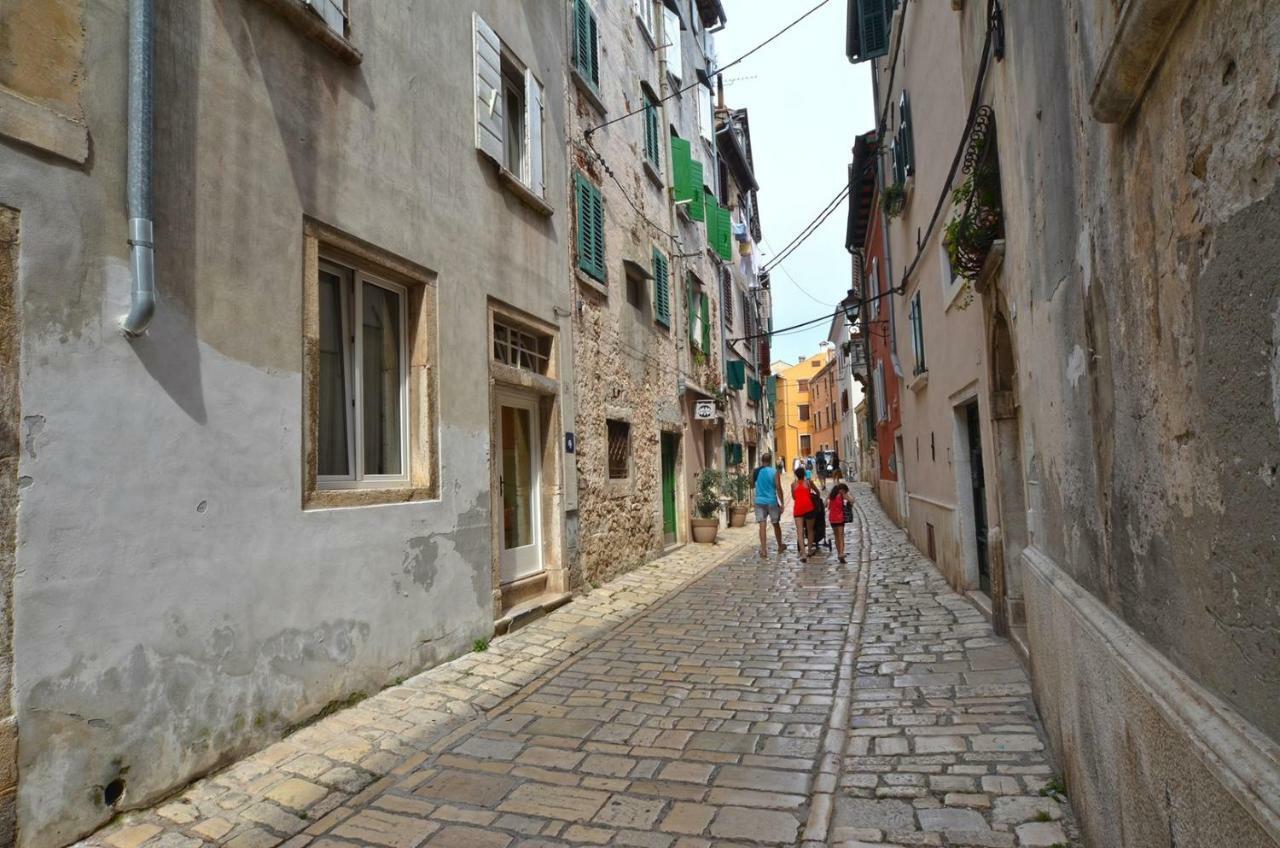 Old Town Svalba Hotel Rovinj Bagian luar foto